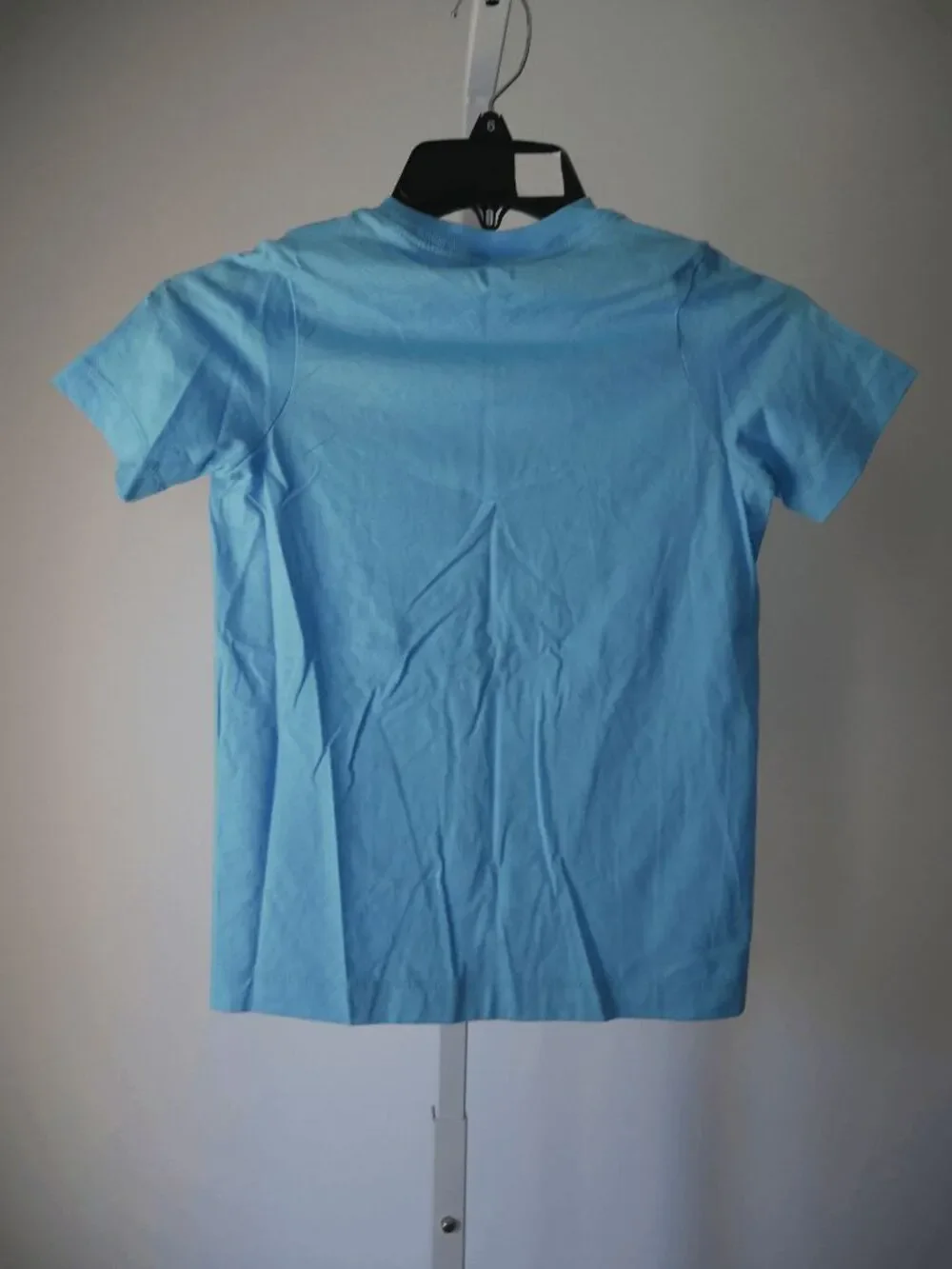 Nike Youth Boys Light Blue Graphic T-Shirt Size XS Short Sleeve Athletic Tee